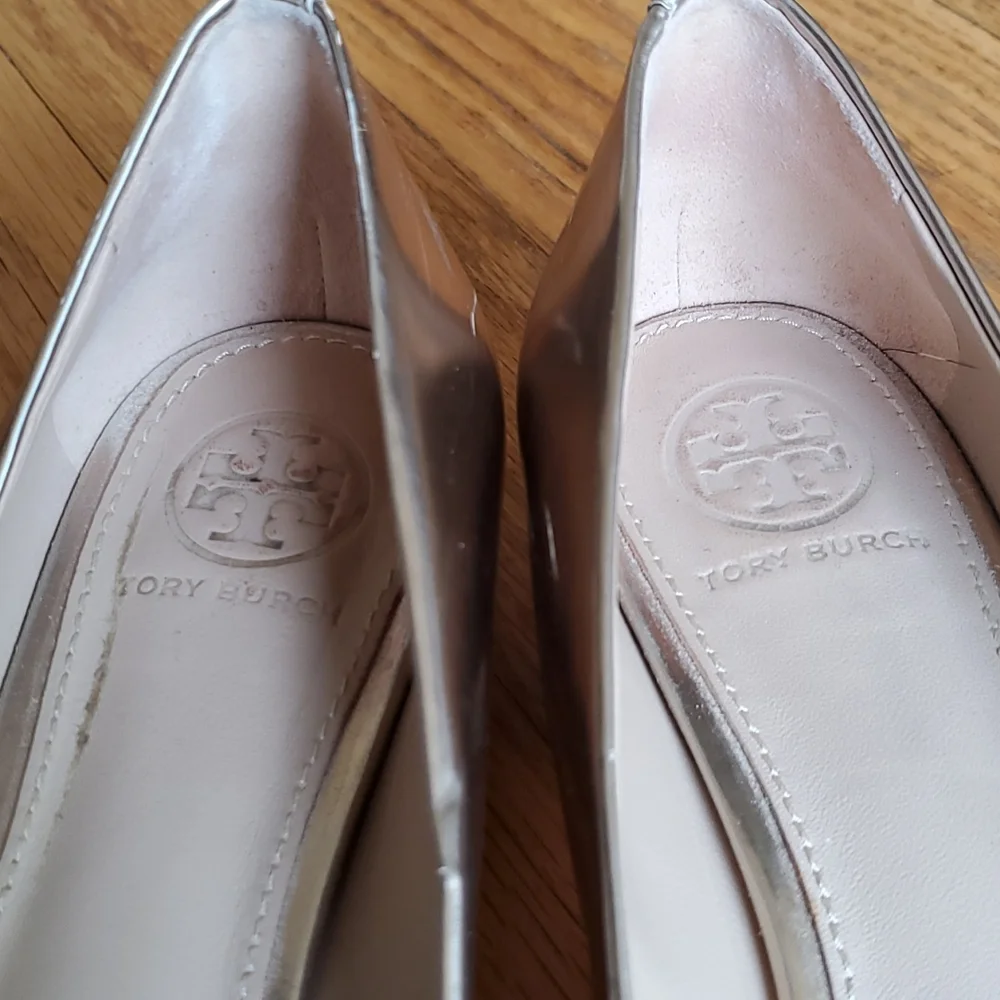 Tory Burch metallic gold Gigi leather flats 6.5